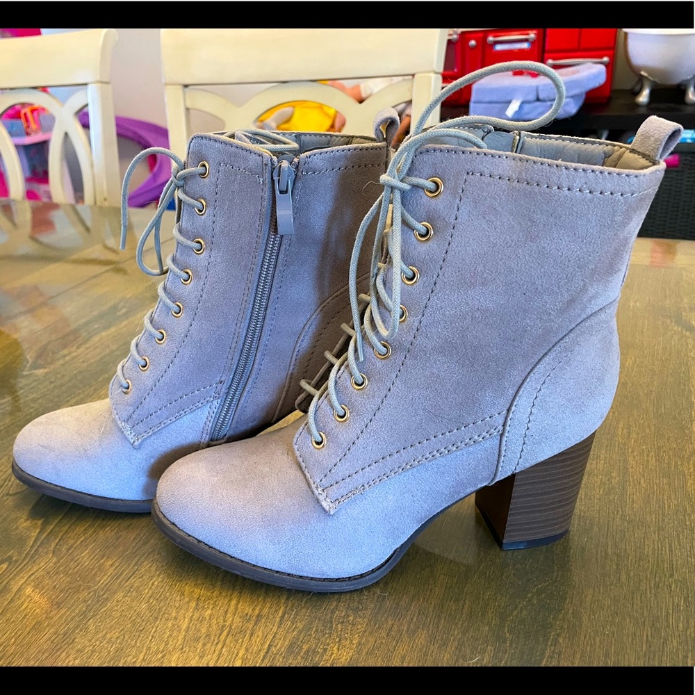 Suede lace up boots size 9